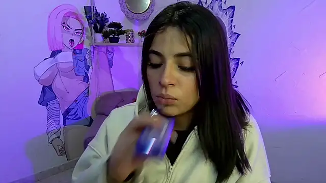 sofi lara28 online show from March 13, 2026, 1:05 pm