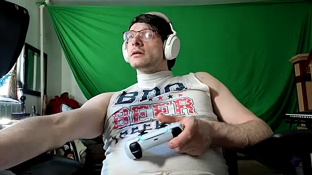 Snapshot of MasterDaddyCool chatting on June 3, 2026, 10:36 pm MasterDaddyCool online show from June 3, 2026, 10:36 pm
