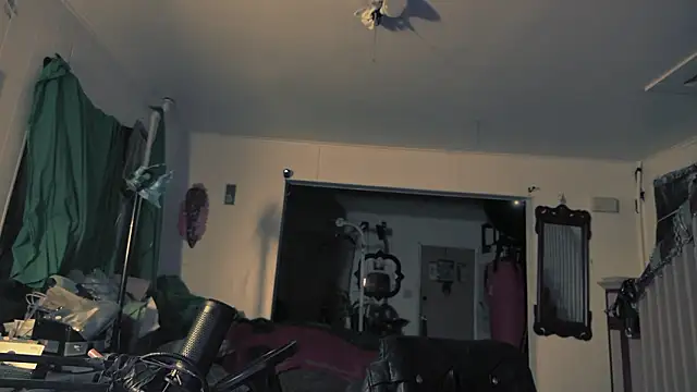 Snapshot of MasterDaddyCool chatting on February 4, 2026, 6:52 am MasterDaddyCool online show from February 4, 2026, 6:52 am