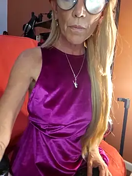 Polly23 online show from December 2, 2025, 12:00 am