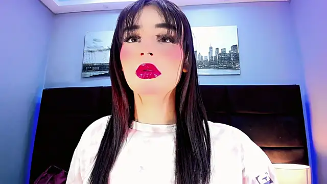 Snapshot of Valeria_Rouss chatting on October 18, 2025, 1:13 pm Valeria Rouss online show from October 18, 2025, 1:13 pm