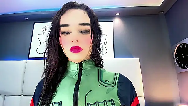 Snapshot of Valeria_Rouss chatting on October 8, 2025, 10:54 pm Valeria Rouss online show from October 8, 2025, 10:54 pm