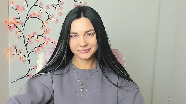 Snapshot of Lune_Moon chatting on February 9, 2026, 6:55 am Lune Moon online show from February 9, 2026, 6:55 am