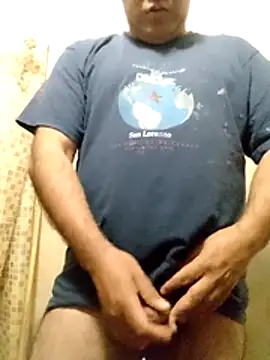 CurableMow online show from October 27, 2025, 3:13 pm