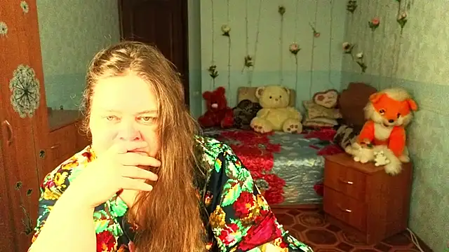 Audrey Aura online show from November 6, 2025, 5:22 am