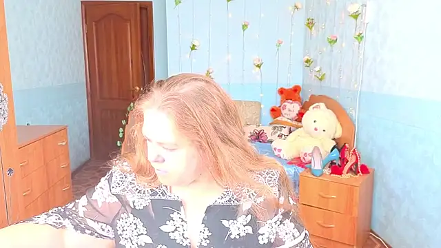 Audrey Aura online show from September 22, 2025, 5:13 am