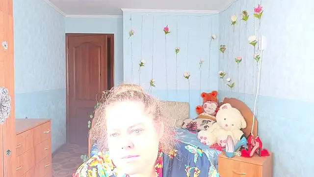 Audrey Aura online show from September 25, 2025, 5:02 am