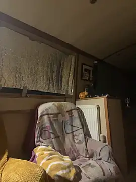 Snapshot of ladyboatlady chatting on February 21, 2026, 12:23 am ladyboatlady online show from February 21, 2026, 12:23 am