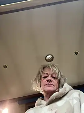 Snapshot of ladyboatlady chatting on February 15, 2026, 8:46 am ladyboatlady online show from February 15, 2026, 8:46 am