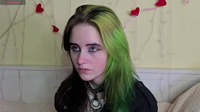 PortiaHedge online show from October 14, 2025, 6:41 pm