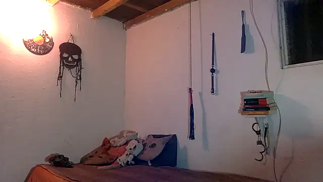 Snapshot of indomitaFox chatting on October 10, 2025, 3:18 am indomitaFox online show from October 10, 2025, 3:18 am