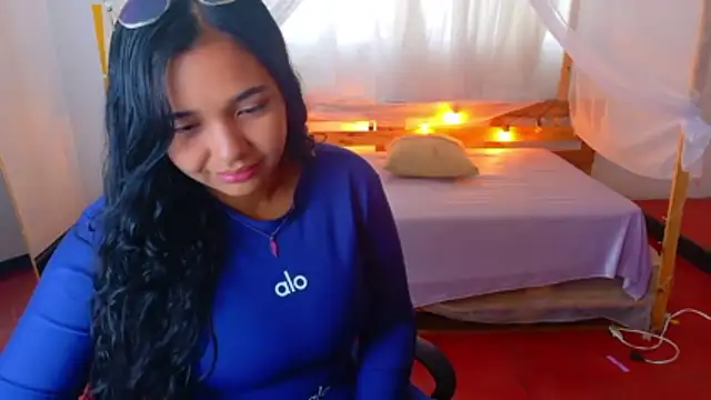 Snapshot of loreaniss chatting on February 28, 2026, 4:17 pm loreaniss online show from February 28, 2026, 4:17 pm