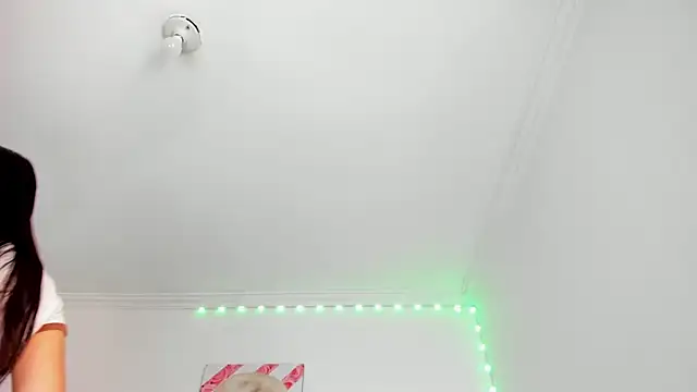 rouse red online show from November 14, 2025, 7:17 pm