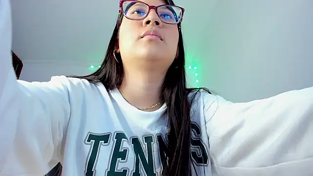 rouse red online show from November 13, 2025, 3:16 pm