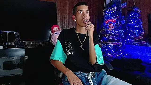 briamhoconor xh online show from December 14, 2025, 10:26 pm