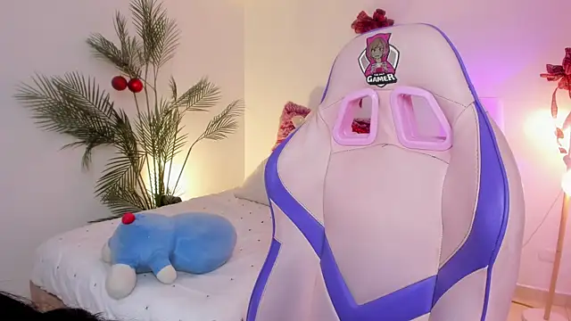 Hadid Jimenez  online show from December 18, 2025, 4:44 pm