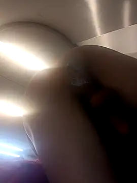 Radsjxh online show from March 12, 2026, 4:55 pm