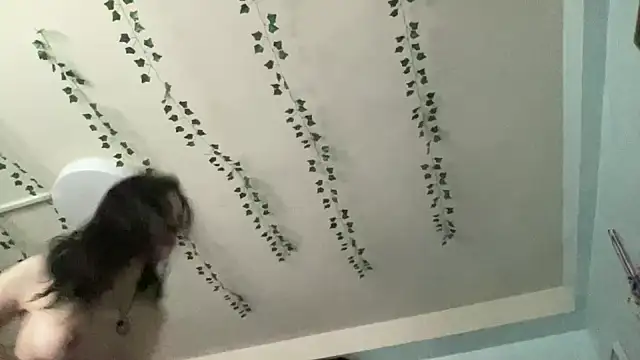 Snapshot of sup3rn0v4 chatting on October 21, 2025, 3:22 pm sup3rn0v4 online show from October 21, 2025, 3:22 pm