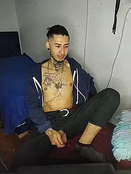 Tattoboy19cm online show from March 3, 2026, 5:14 am