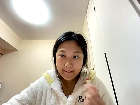 Snapshot of xena0501 chatting on November 12, 2025, 1:59 pm xena0501 online show from November 12, 2025, 1:59 pm