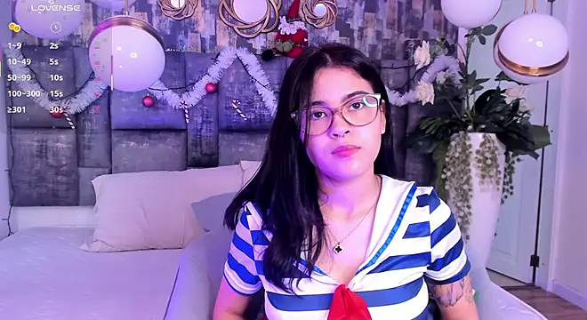 MaiaaCandy online show from December 17, 2025, 3:17 pm