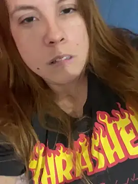 Snapshot of Lazinha18 chatting on October 16, 2025, 3:15 am Lazinha18 online show from October 16, 2025, 3:15 am