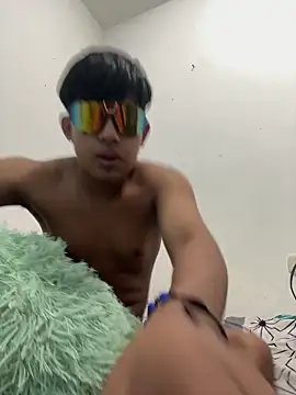 Snapshot of methme chatting on March 24, 2026, 3:45 pm methme online show from March 24, 2026, 3:45 pm