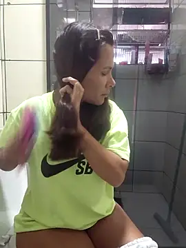 dyjaA online show from December 17, 2025, 3:17 pm