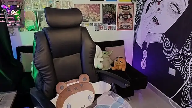 Snapshot of Yuhwan_ chatting on November 21, 2025, 5:45 pm Yuhwan online show from November 21, 2025, 5:45 pm