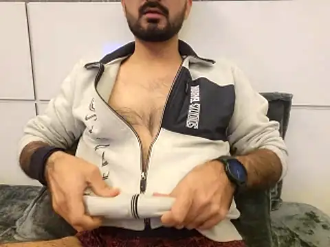 mlove902 online show from December 21, 2025, 7:37 pm