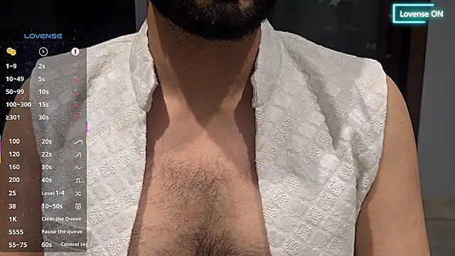 mlove902 online show from April 15, 2026, 9:04 pm