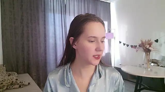 Snapshot of LucyRose3 chatting on February 25, 2026, 1:11 pm LucyRose3 online show from February 25, 2026, 1:11 pm