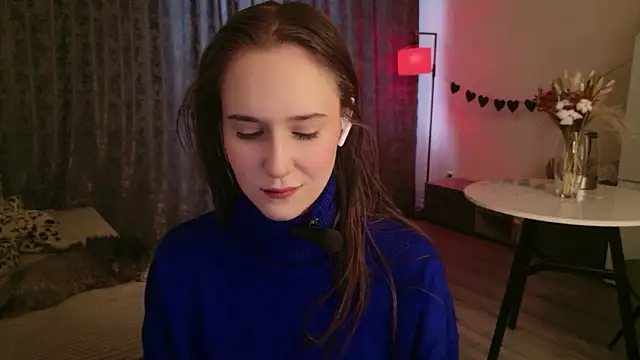 Snapshot of LucyRose3 chatting on February 20, 2026, 6:26 am LucyRose3 online show from February 20, 2026, 6:26 am