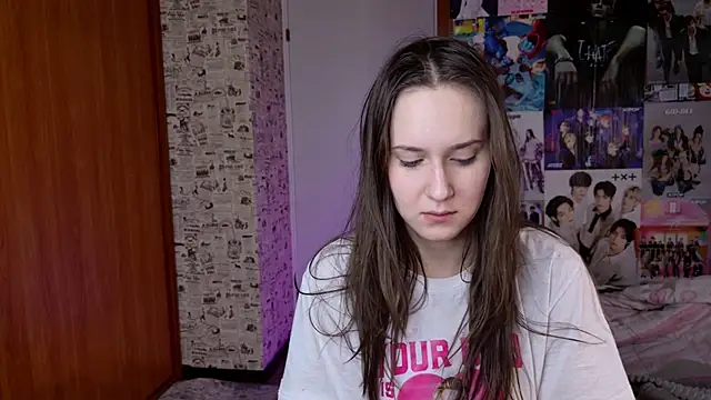 Snapshot of LucyRose3 chatting on December 18, 2025, 3:16 pm LucyRose3 online show from December 18, 2025, 3:16 pm