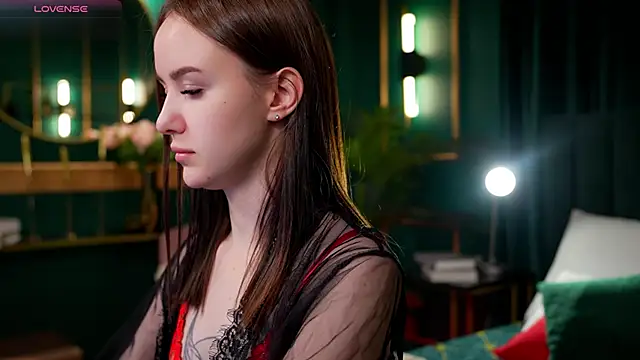 MarySparkle online show from March 17, 2026, 4:15 am