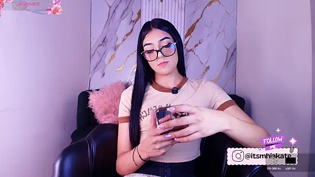 Snapshot of Mhiaa_Sweet chatting on May 21, 2026, 12:35 pm Mhiaa Sweet online show from May 21, 2026, 12:35 pm