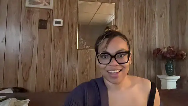 Snapshot of zahrabliss chatting on April 18, 2026, 7:58 pm zahrabliss online show from April 18, 2026, 7:58 pm
