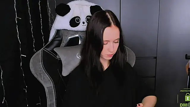 Snapshot of zaebali_ chatting on November 28, 2025, 2:34 am zaebali online show from November 28, 2025, 2:34 am