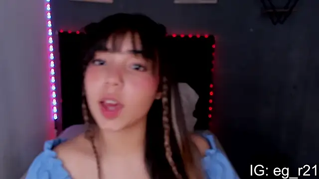 Snapshot of emma_grays2 chatting on July 24, 2026, 11:45 pm emma grays2 online show from July 24, 2026, 11:45 pm