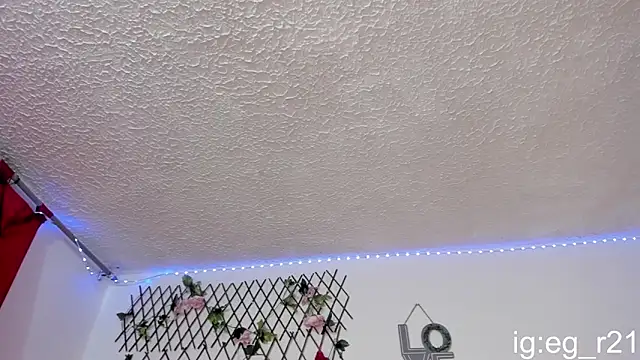 Snapshot of emma_grays2 chatting on November 14, 2025, 5:00 am emma grays2 online show from November 14, 2025, 5:00 am