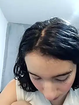 LuaBusch online show from December 3, 2025, 12:33 am