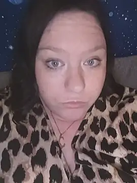 Feuchtekitty92xh online show from October 18, 2025, 5:59 pm