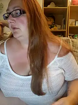 Snapshot of Luscious-LucyXX chatting on May 27, 2026, 8:05 pm Luscious-LucyXX online show from May 27, 2026, 8:05 pm