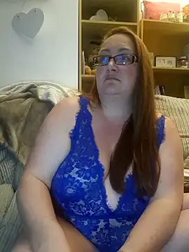 Luscious-LucyXX online show from April 30, 2026, 8:57 pm