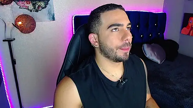 Snapshot of adamhairy chatting on May 13, 2026, 7:54 pm adamhairy online show from May 13, 2026, 7:54 pm