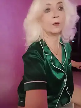 SquirtMilf00 online show from March 16, 2026, 2:41 am