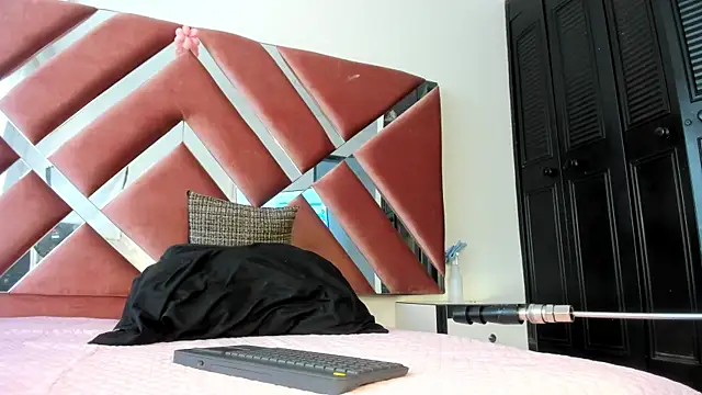  jasmine blush online show from April 6, 2026, 1:23 pm