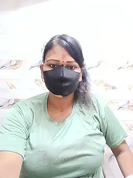 Snapshot of varnika chatting on July 17, 2026, 8:22 am varnika online show from July 17, 2026, 8:22 am