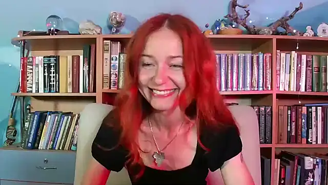 Foxilady357 online show from June 15, 2026, 1:44 pm