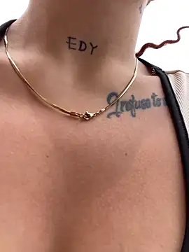 Snapshot of haally-mll chatting on February 3, 2026, 4:23 pm haally-mll online show from February 3, 2026, 4:23 pm